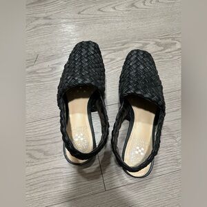 Vince Camuto flat